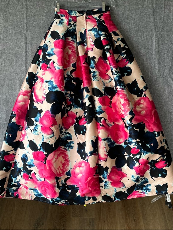 B Darlin Dresses & Skirts - B Darlin Floral Full Skirt in Hot Pink, Navy & Cream